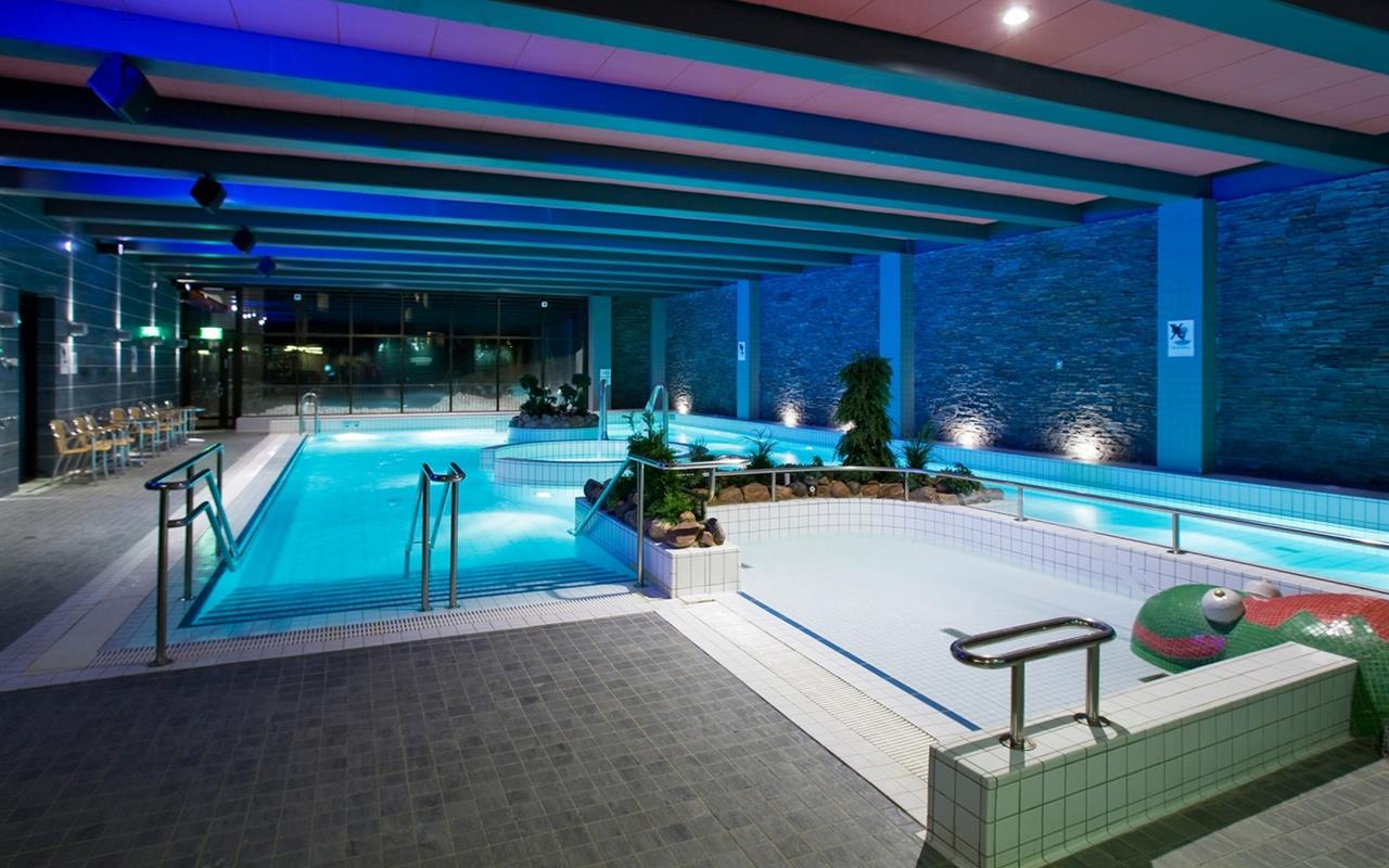 hotel saaga piscine